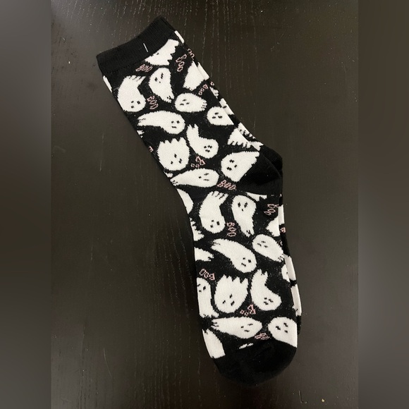 Accessories - Ghost Patterned Black and White Socks